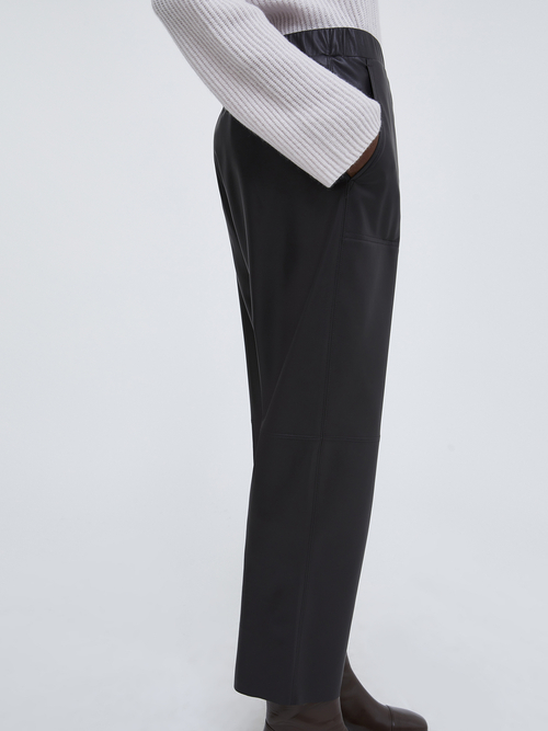  フェイクレザー ストレッチ パンツ 詳細画像 ダークブラウン 3